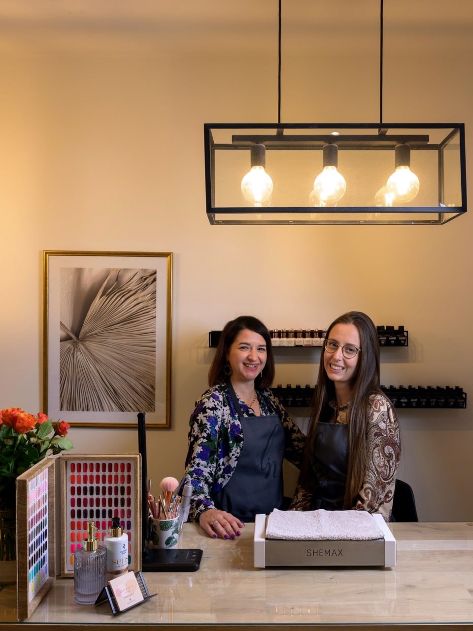 portrait de 2 esthéticiennes - photographiées par Caroline Martens