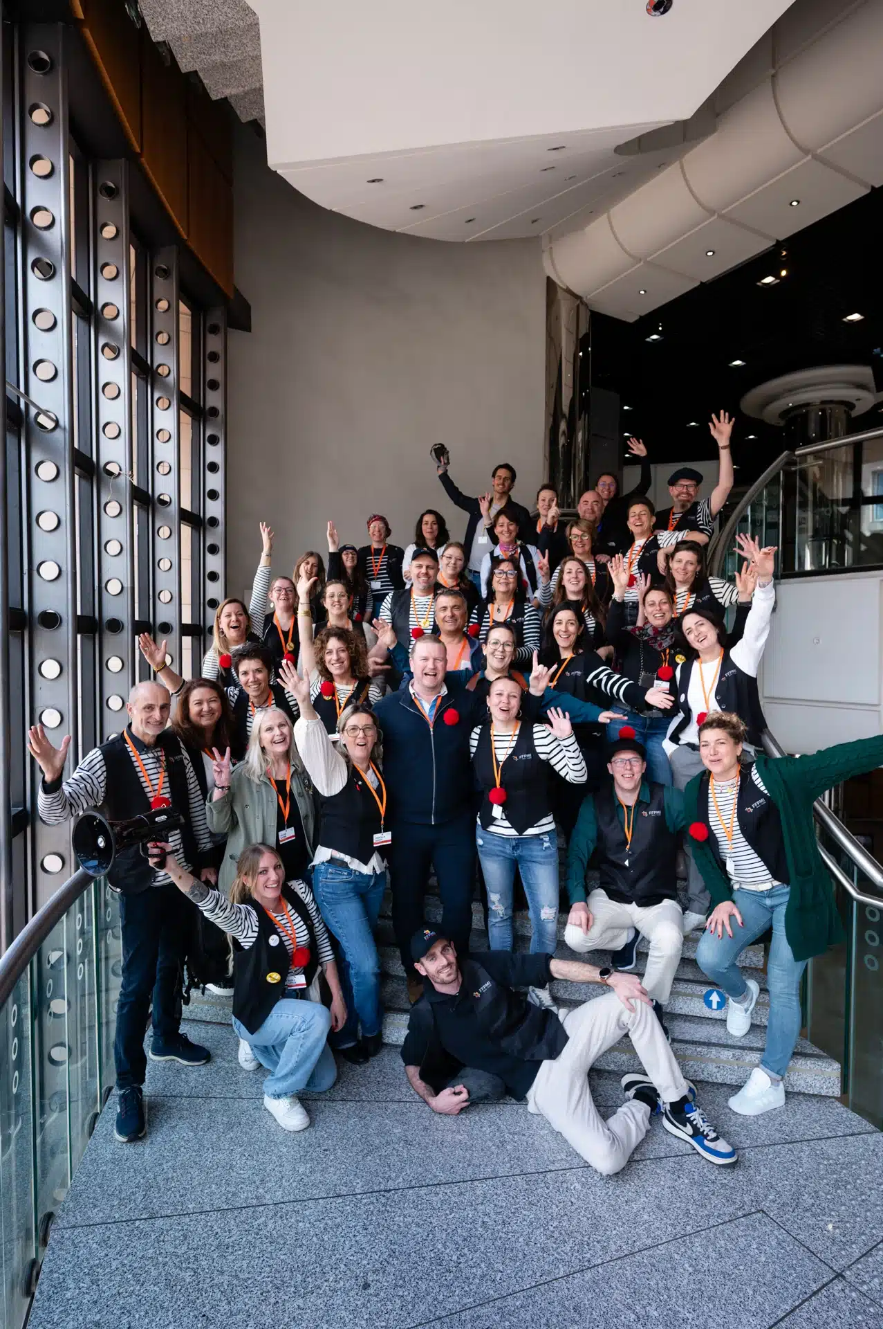 Photo de groupe des bénévoles FFPMI PACA CORSE lors du congrès FFPMI de Toulon