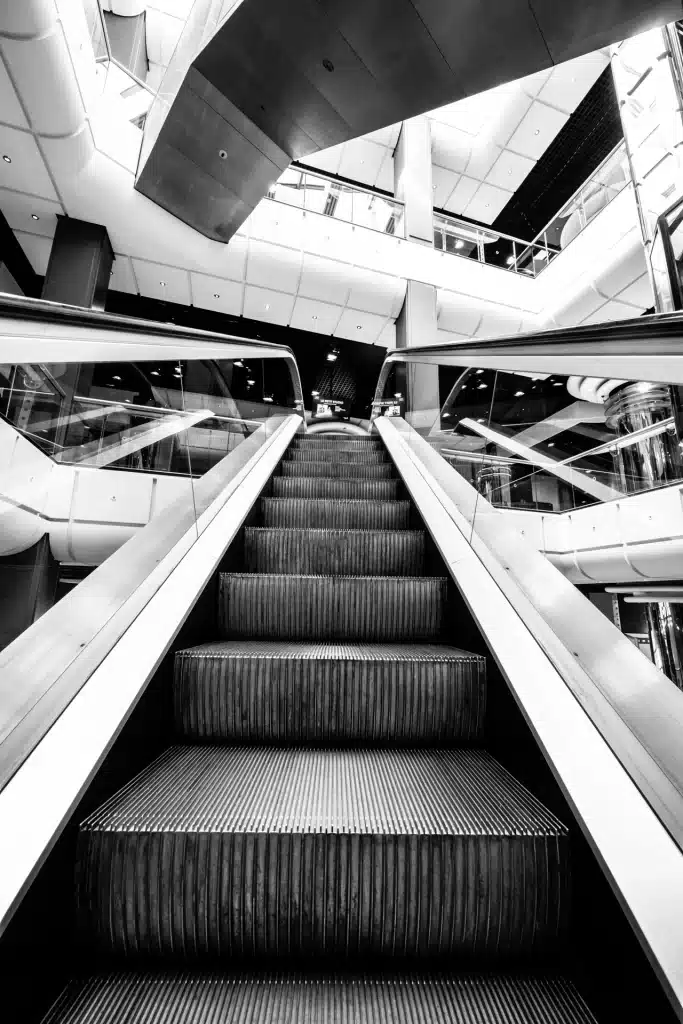 Reportage photo congrès FFPMI – architecture du Palais des Congrès Neptune à Toulon