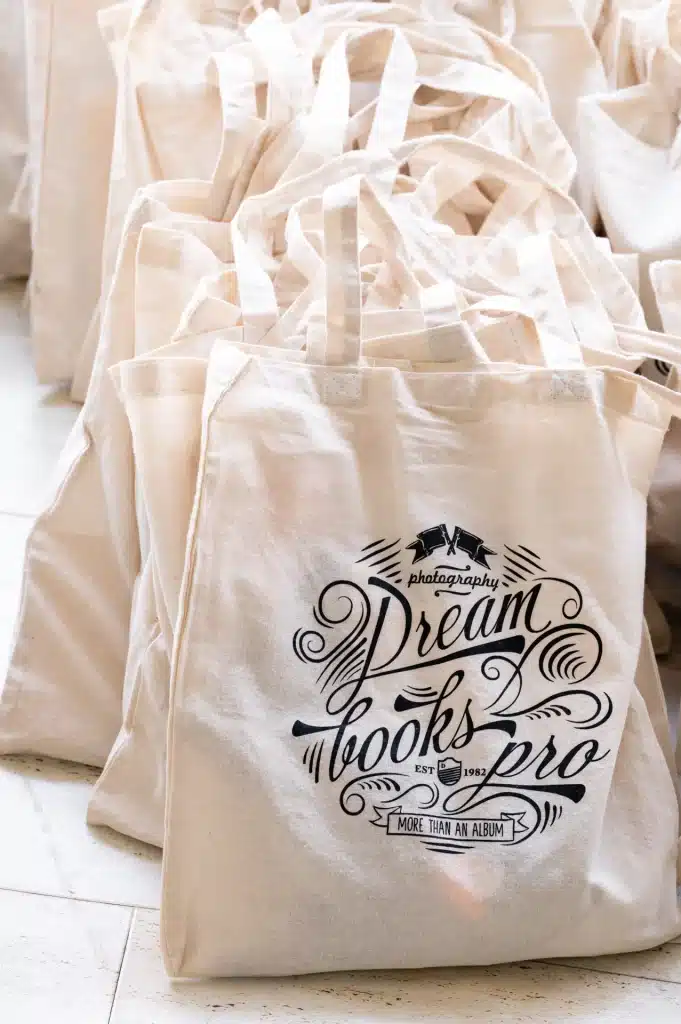 Distribution des sacs partenaires lors du congrès FFPMI 